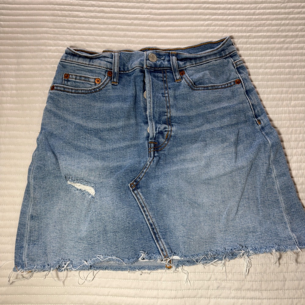 Gap Denim Mini Skirt Womens 00/24 Light Wash Excellent Distressed Raw Hem 493828